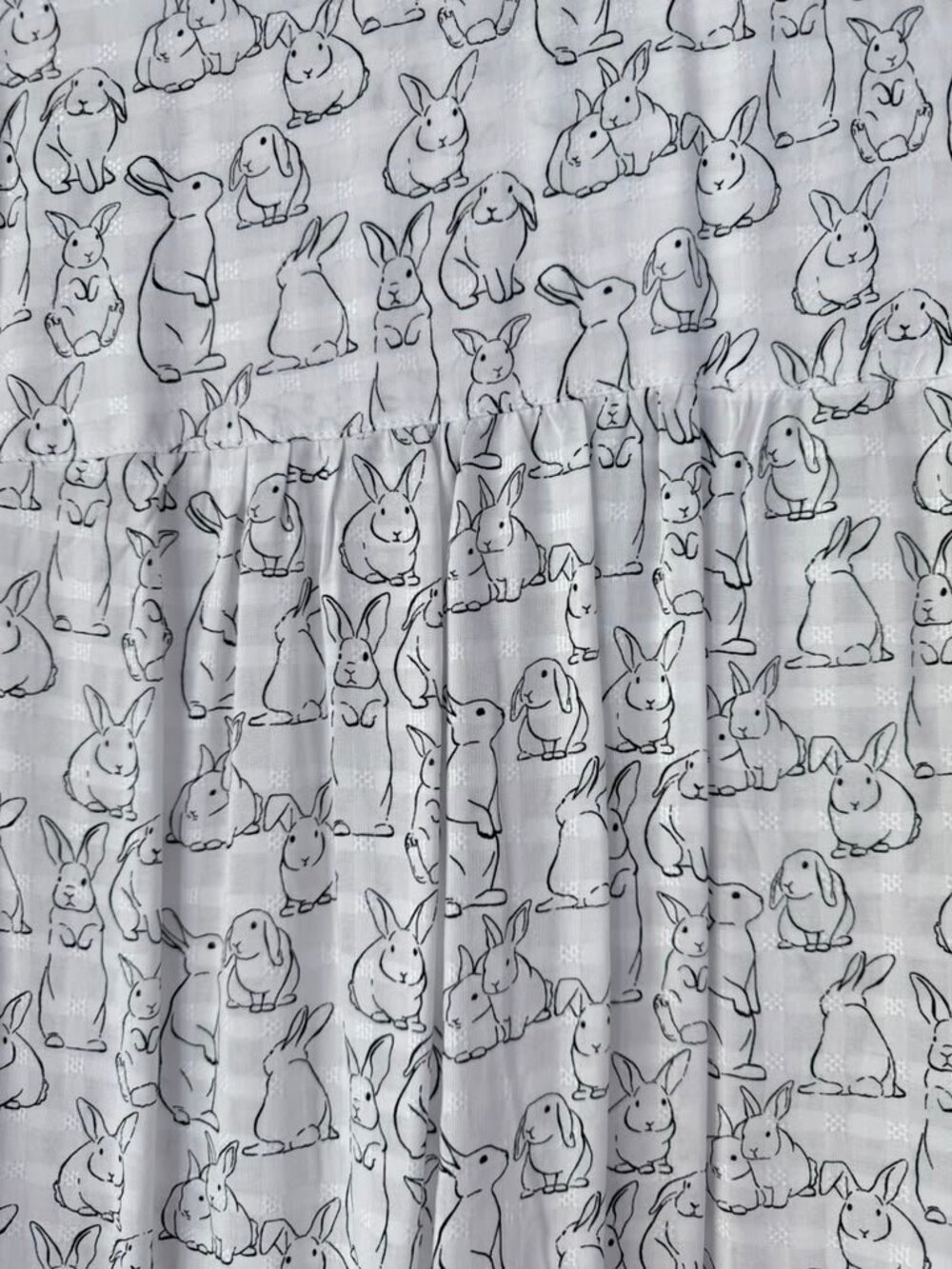 Jane + Delancey Bunny Print Rayon Blouse White Gray Button Front Size M - Picture 5 of 15